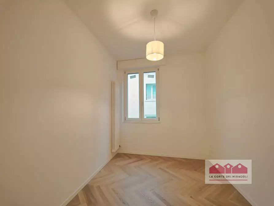 Immagine 5 di Appartamento in vendita  in Piazza del castello 20 a Vicenza