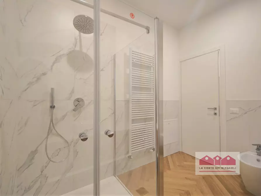 Immagine 8 di Appartamento in vendita  in Piazza del castello 20 a Vicenza