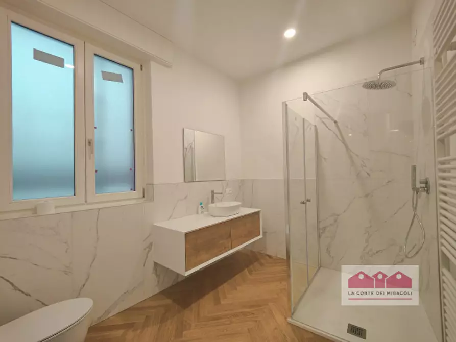 Immagine 9 di Appartamento in vendita  in Piazza del castello 20 a Vicenza