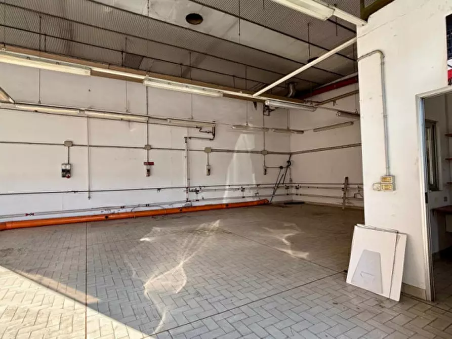 Immagine 2 di Capannone industriale in vendita  in Via Lago di Carezza a Carpi