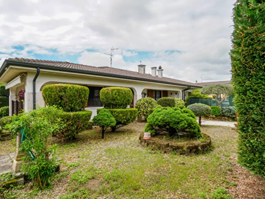 Immagine 6 di Villa in vendita  a Arcole