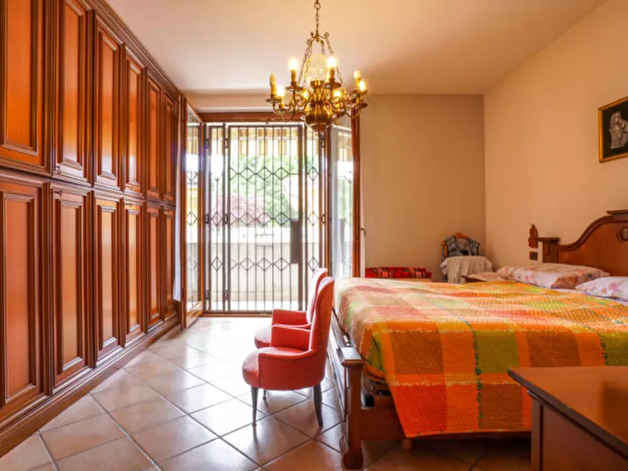 Immagine 9 di Villa in vendita  a Arcole