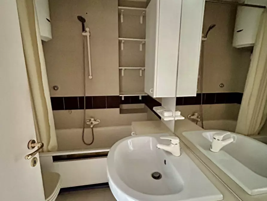 Immagine 5 di Appartamento in vendita  a Padova