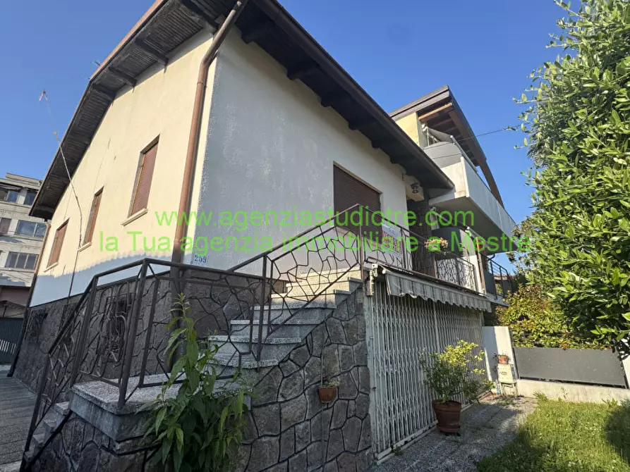 Immagine 2 di Casa bifamiliare in vendita  in Via San Donà 259 a Venezia