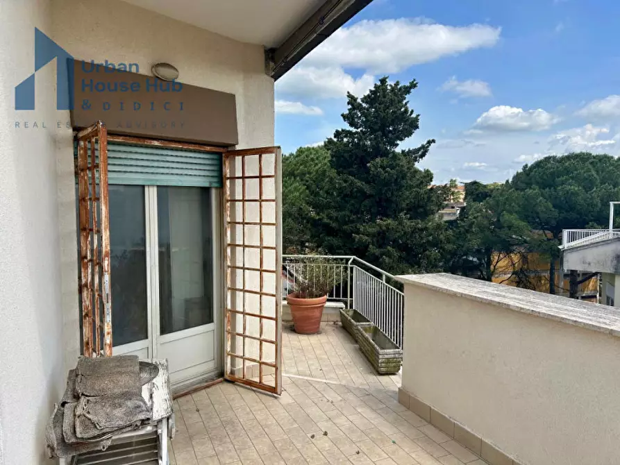 Immagine 10 di Attico in vendita  in Via del Gran Paradiso 80 a Roma