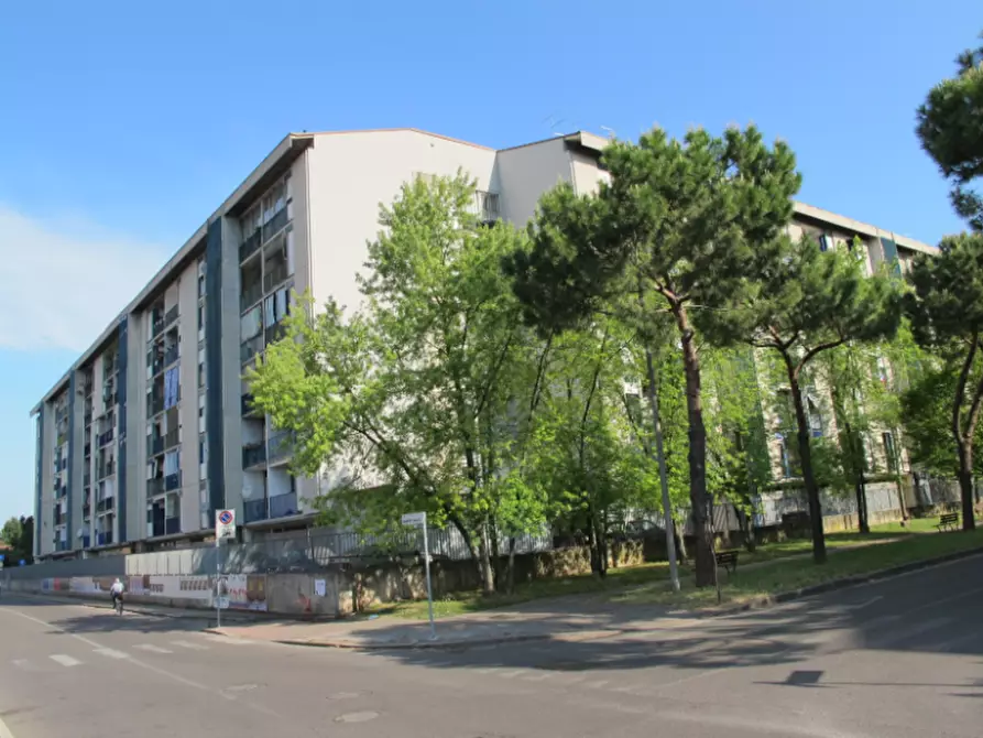 Immagine 1 di Appartamento in vendita  in VIA MADDALENA UMBERTO 19/10 a Verona