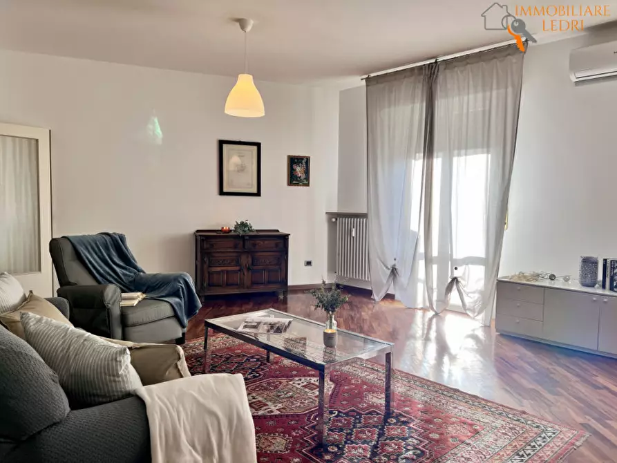 Immagine 4 di Appartamento in vendita  in Via Enrico Berni, 18 a Verona