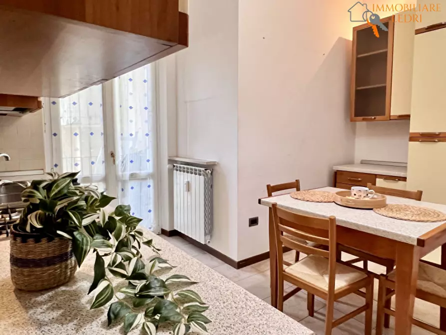 Immagine 12 di Appartamento in vendita  in Via Enrico Berni, 18 a Verona