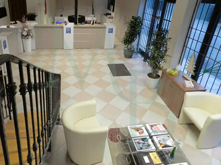 Immagine 3 di Ufficio in affitto  a Pianiga