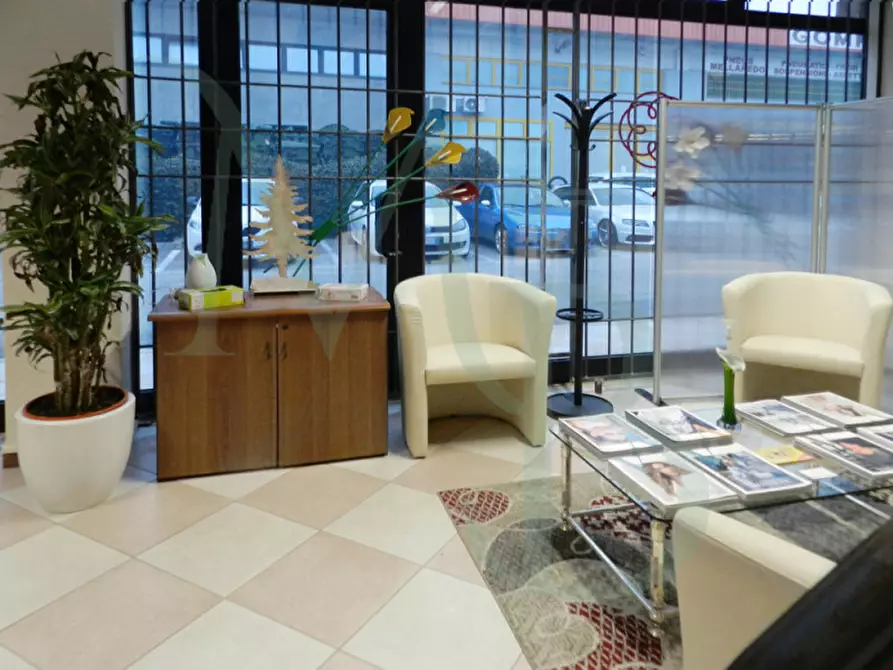 Immagine 4 di Ufficio in affitto  a Pianiga