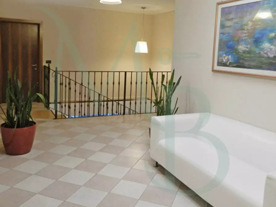 Immagine 5 di Ufficio in affitto  a Pianiga