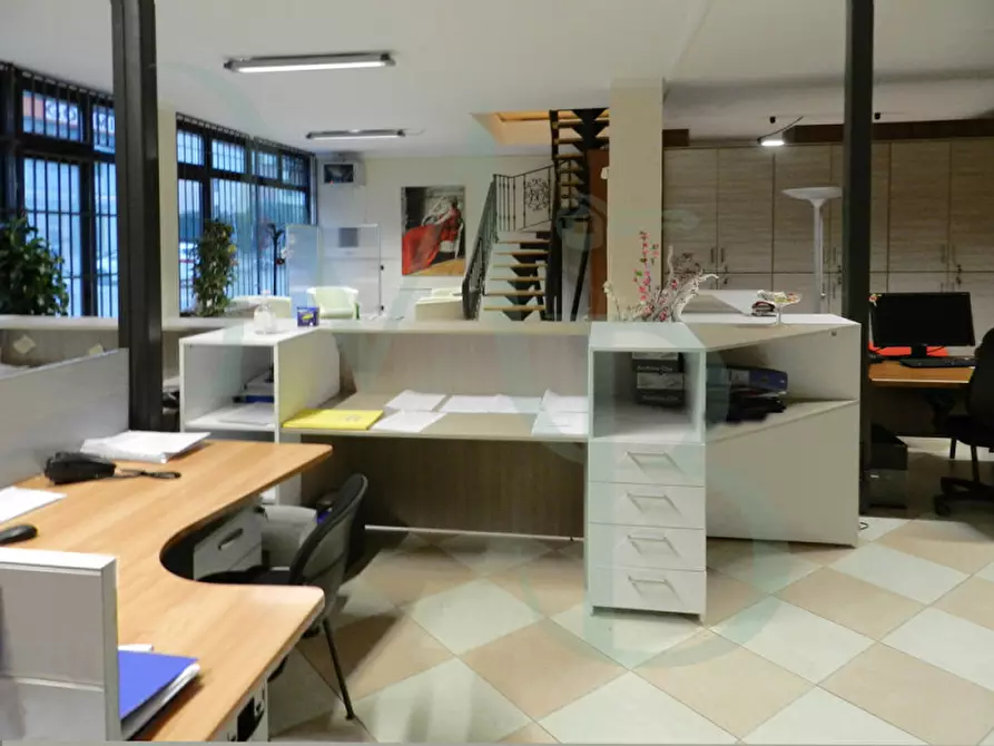 Immagine 13 di Ufficio in affitto  a Pianiga