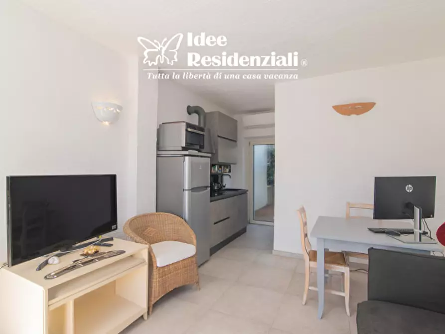 Immagine 7 di Villetta a schiera in vendita  a Arzachena