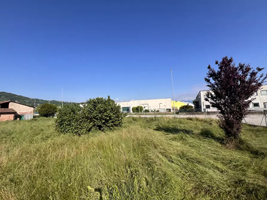 Immagine 4 di Terreno in vendita  in Via Brenta a Isola Vicentina