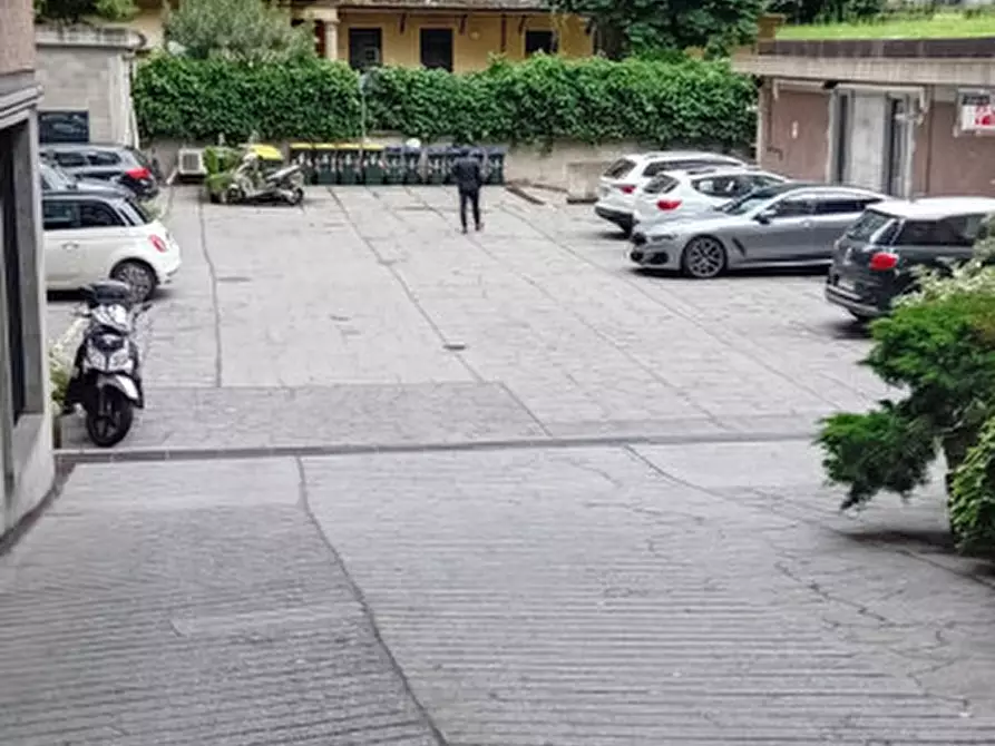 Immagine 5 di Garage in vendita  in Via Tommaso Grossi a Torino