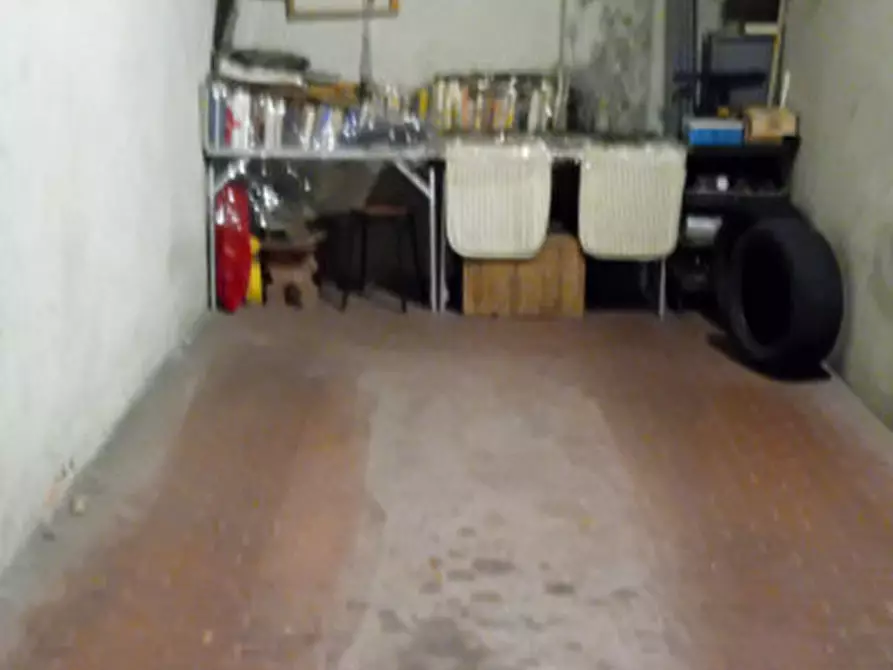 Immagine 7 di Garage in vendita  in Via Tommaso Grossi a Torino