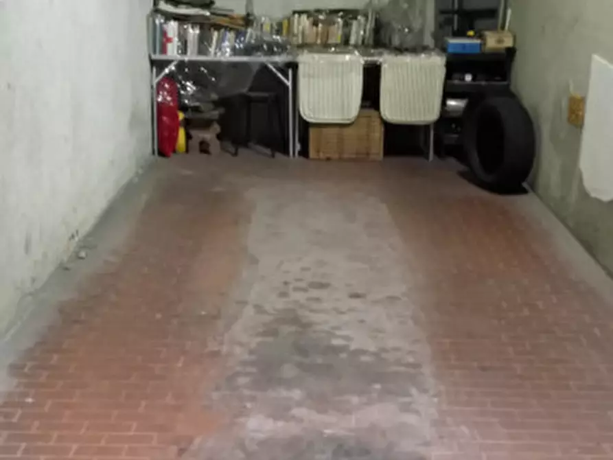 Immagine 8 di Garage in vendita  in Via Tommaso Grossi a Torino