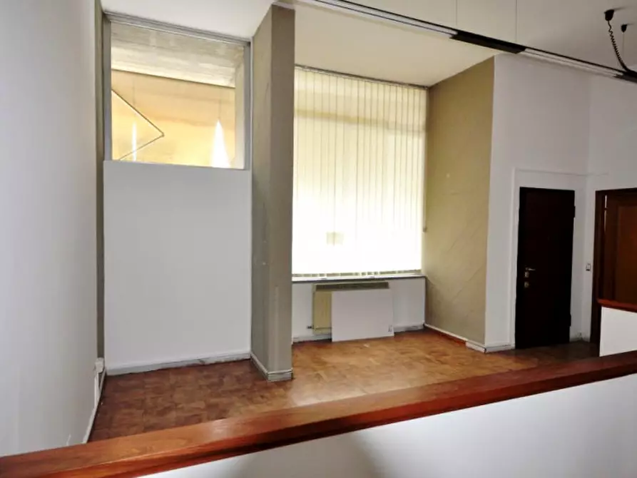 Immagine 2 di Ufficio in vendita  in Via Dante Alighieri a Terranuova Bracciolini