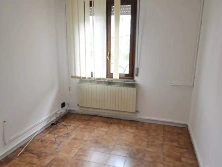 Immagine 10 di Ufficio in vendita  in Via Dante Alighieri a Terranuova Bracciolini