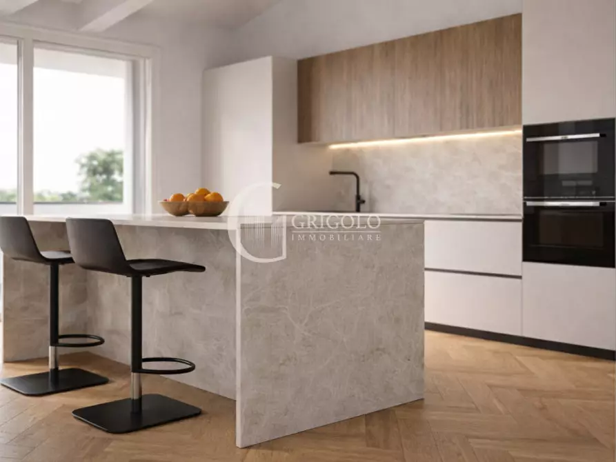 Immagine 2 di Attico in vendita  in Via Andrea Mantegna a Treviso