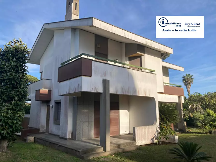 Immagine 1 di Casa bifamiliare in vendita  in Via Parigi a Anzio