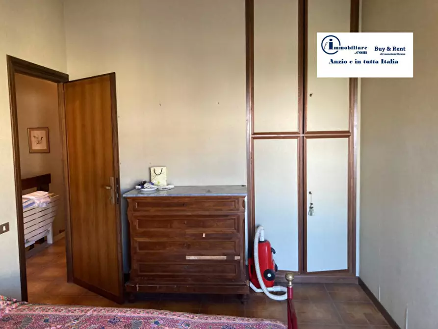 Immagine 16 di Casa bifamiliare in vendita  in Via Parigi a Anzio