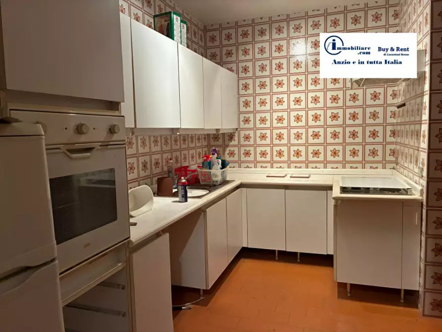 Immagine 19 di Casa bifamiliare in vendita  in Via Parigi a Anzio