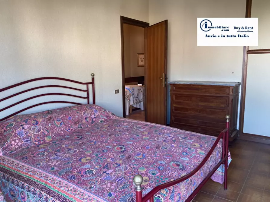 Immagine 21 di Casa bifamiliare in vendita  in Via Parigi a Anzio