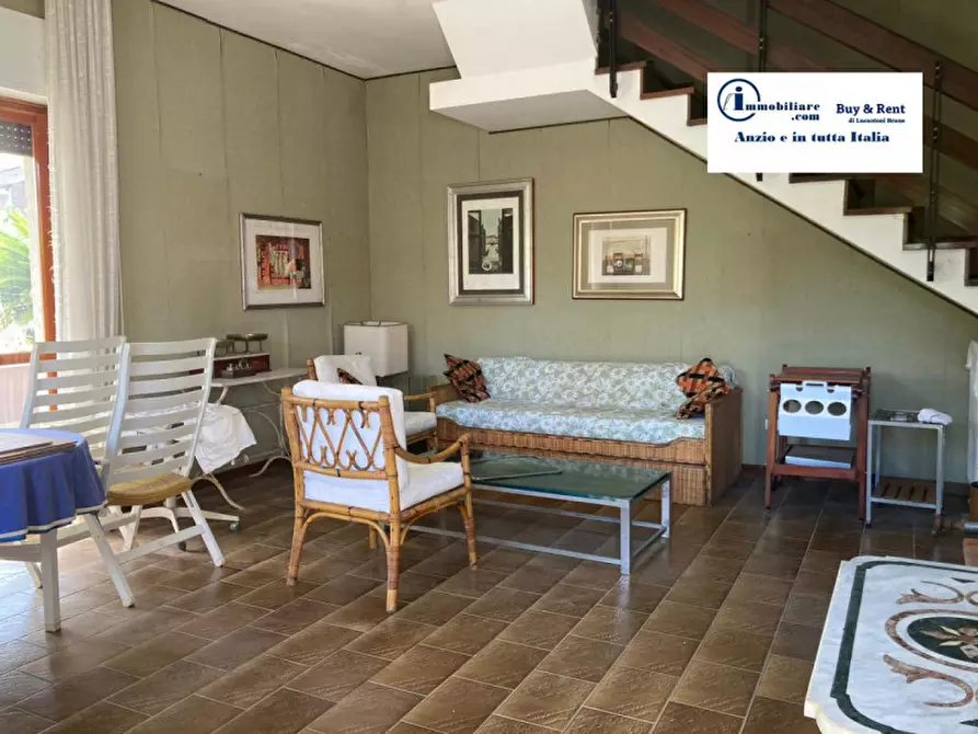 Immagine 23 di Casa bifamiliare in vendita  in Via Parigi a Anzio