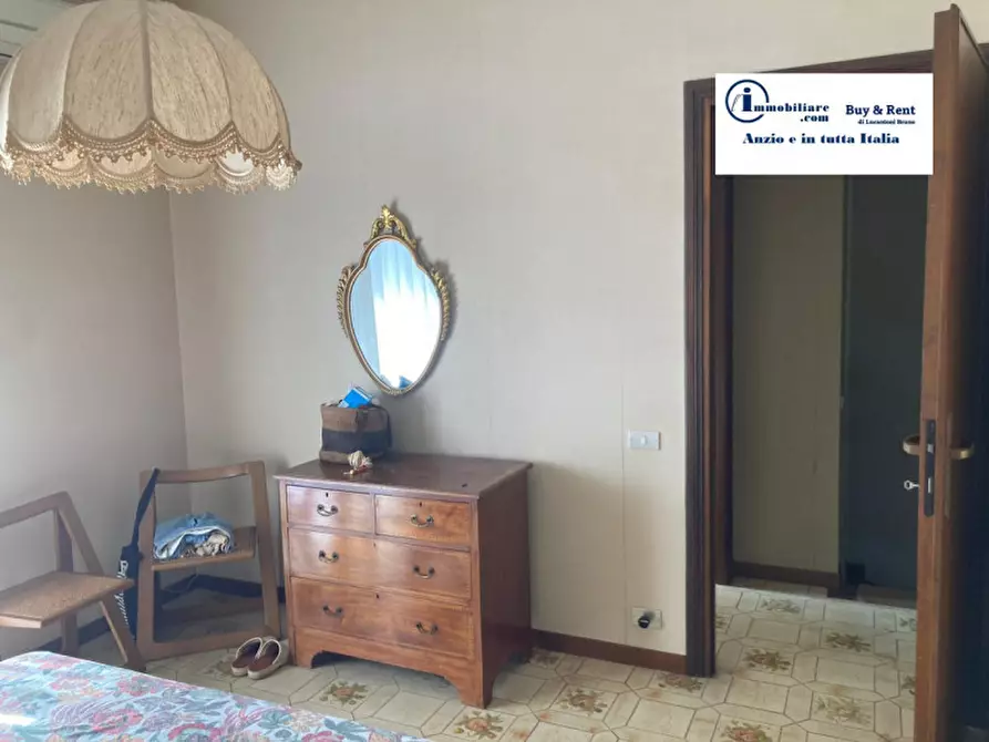 Immagine 27 di Casa bifamiliare in vendita  in Via Parigi a Anzio