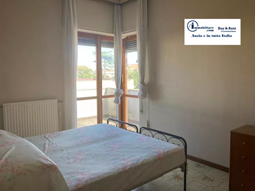 Immagine 28 di Casa bifamiliare in vendita  in Via Parigi a Anzio