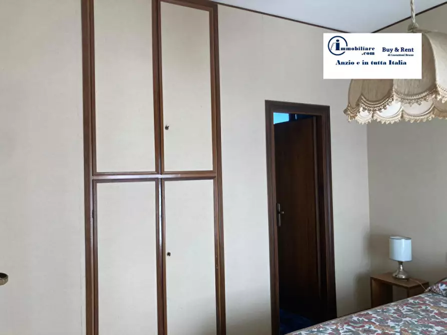 Immagine 32 di Casa bifamiliare in vendita  in Via Parigi a Anzio