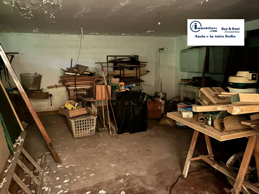 Immagine 47 di Casa bifamiliare in vendita  in Via Parigi a Anzio