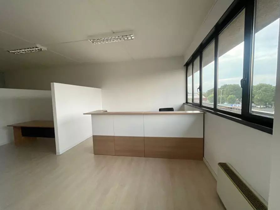 Immagine 1 di Ufficio in affitto  in via Statale 467 142 a Casalgrande