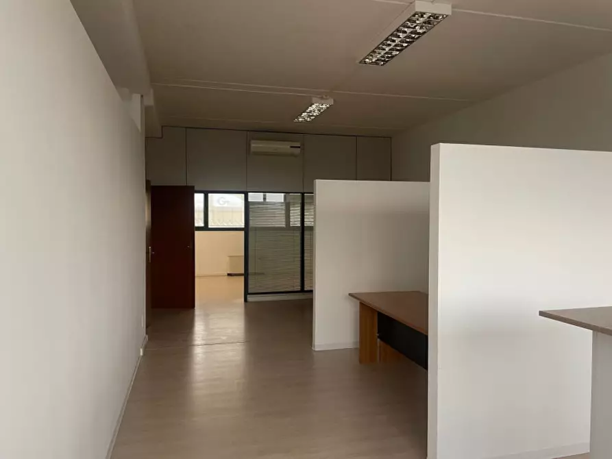 Immagine 2 di Ufficio in affitto  in via Statale 467 142 a Casalgrande