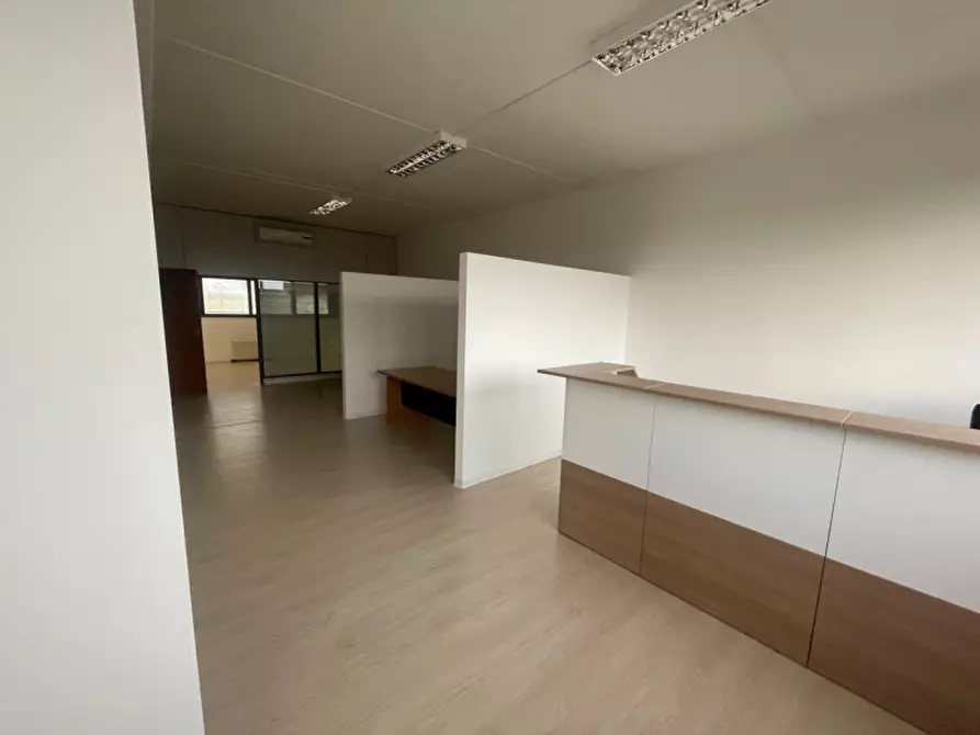 Immagine 4 di Ufficio in affitto  in via Statale 467 142 a Casalgrande