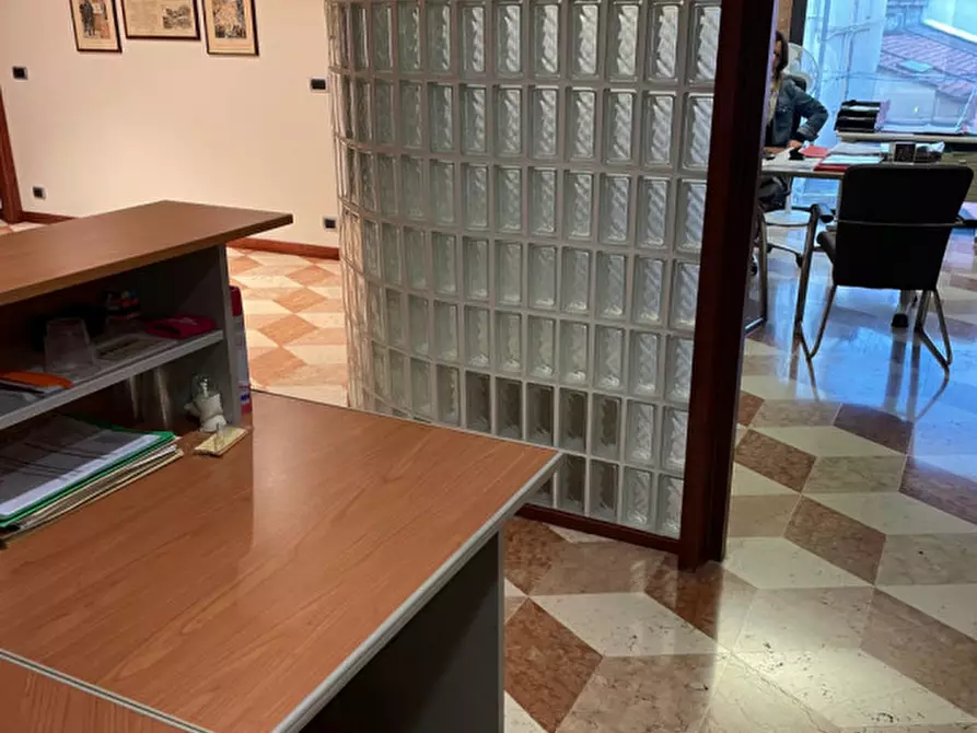 Immagine 1 di Ufficio in vendita  in Piazzale Teggia a Sassuolo