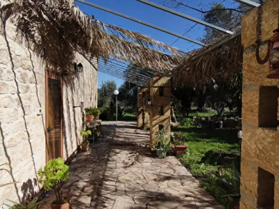 Immagine 8 di Rustico / casale in vendita  in LYOS a Ostuni