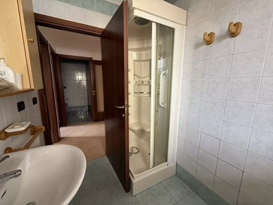 Immagine 3 di Appartamento in vendita  in Corso delle Terme a Montegrotto Terme