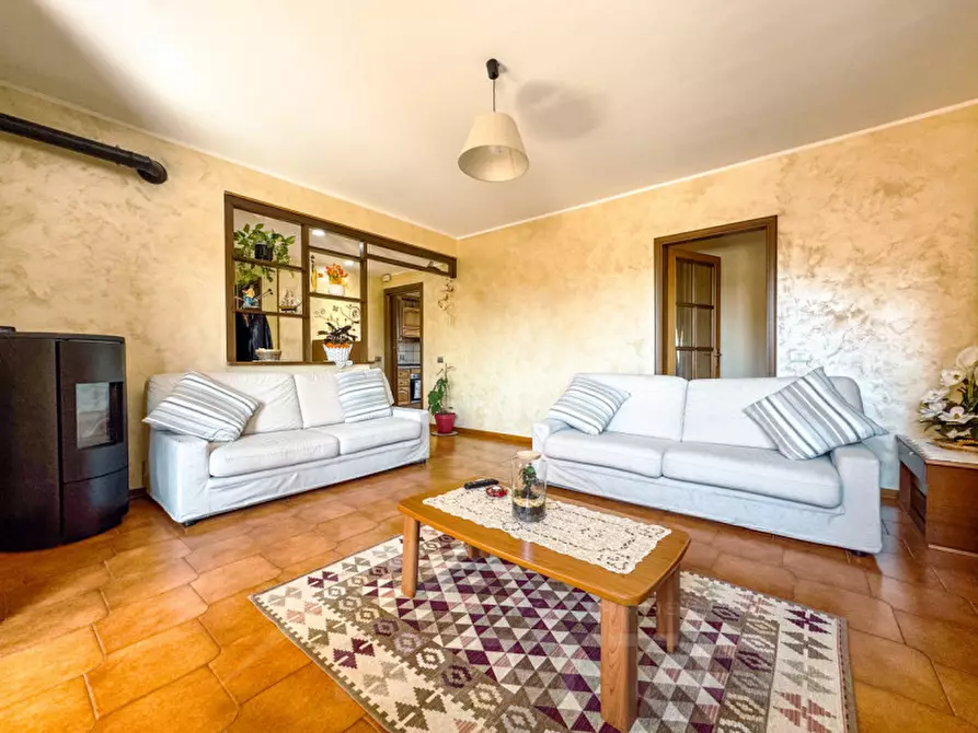 Immagine 1 di Appartamento in vendita  in Via Cureggio 20 a Borgomanero