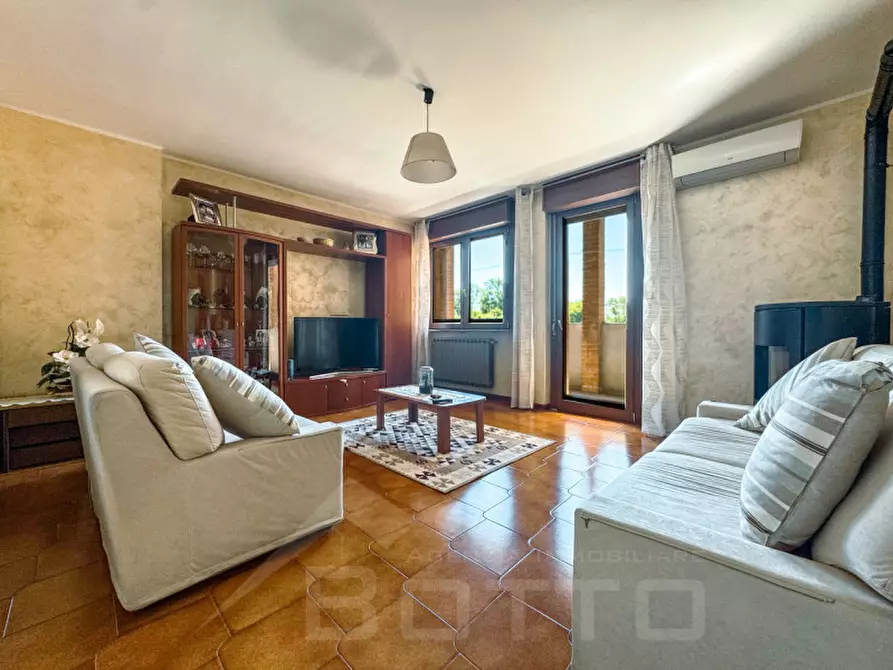 Immagine 1 di Appartamento in vendita  in Via Cureggio 20 a Borgomanero