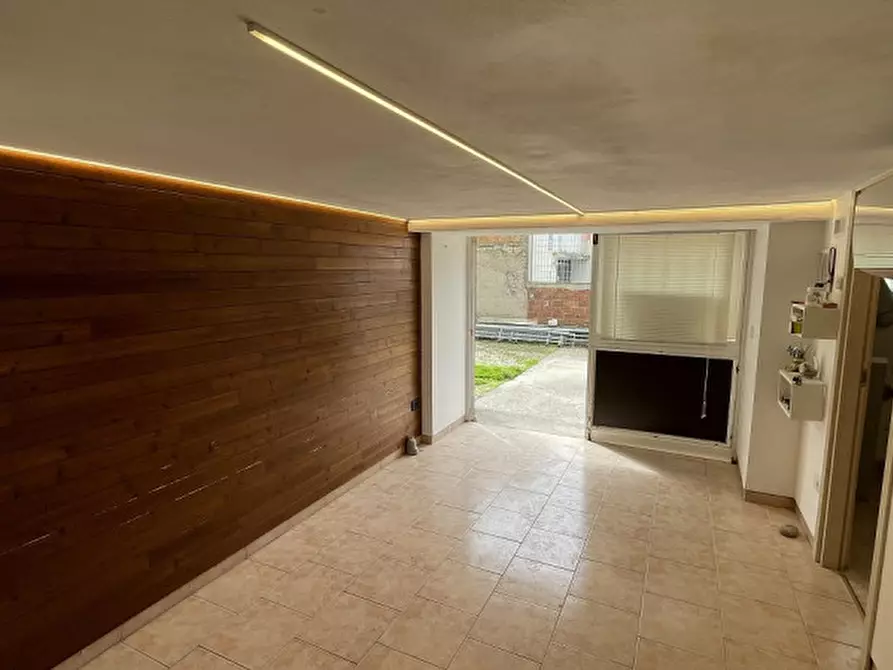 Immagine 2 di Garage in vendita  in Via Esperia a Chioggia