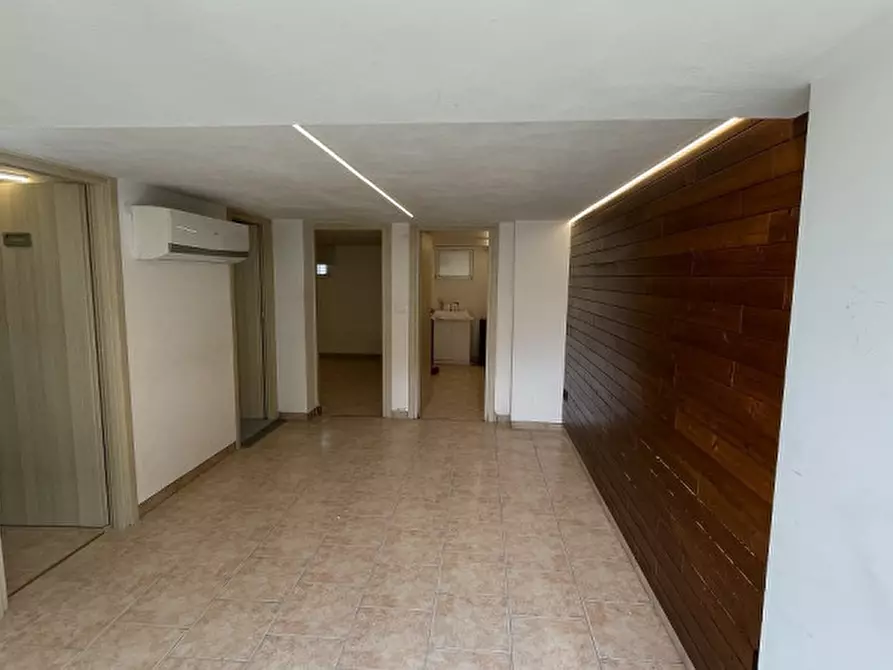 Immagine 3 di Garage in vendita  in Via Esperia a Chioggia