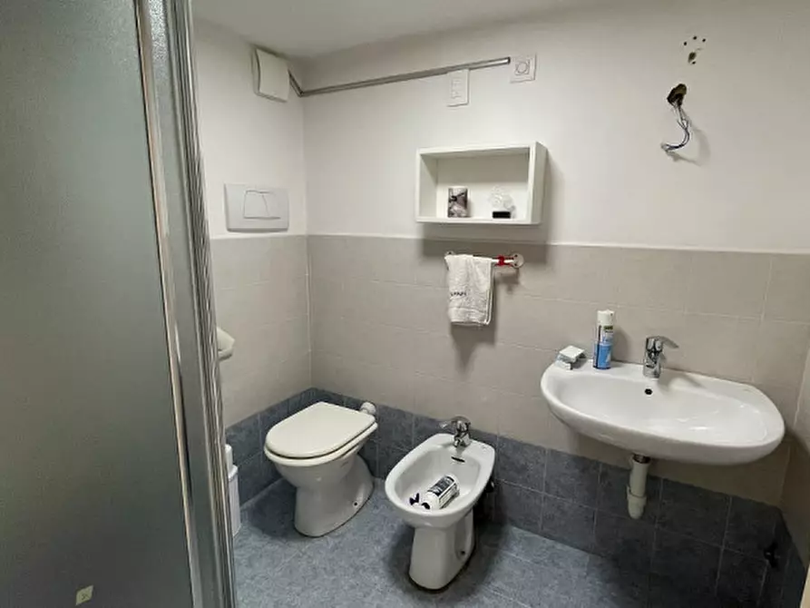 Immagine 5 di Garage in vendita  in Via Esperia a Chioggia