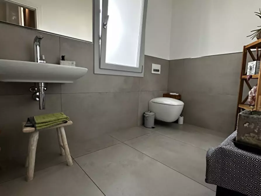 Immagine 12 di Casa bifamiliare in vendita  in Zona Martinelli a Valeggio Sul Mincio