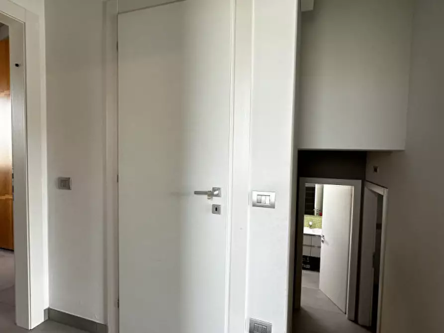 Immagine 26 di Casa bifamiliare in vendita  in Zona Martinelli a Valeggio Sul Mincio