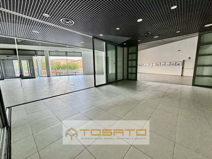 Immagine 3 di Negozio in affitto  a Legnago