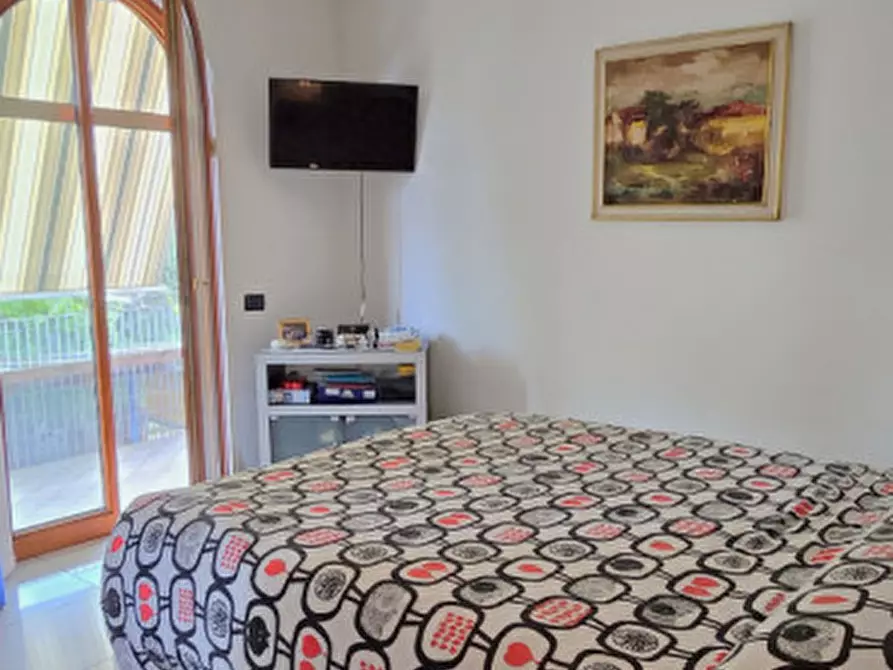 Immagine 8 di Casa indipendente in vendita  in Via Mengozzi a Meldola