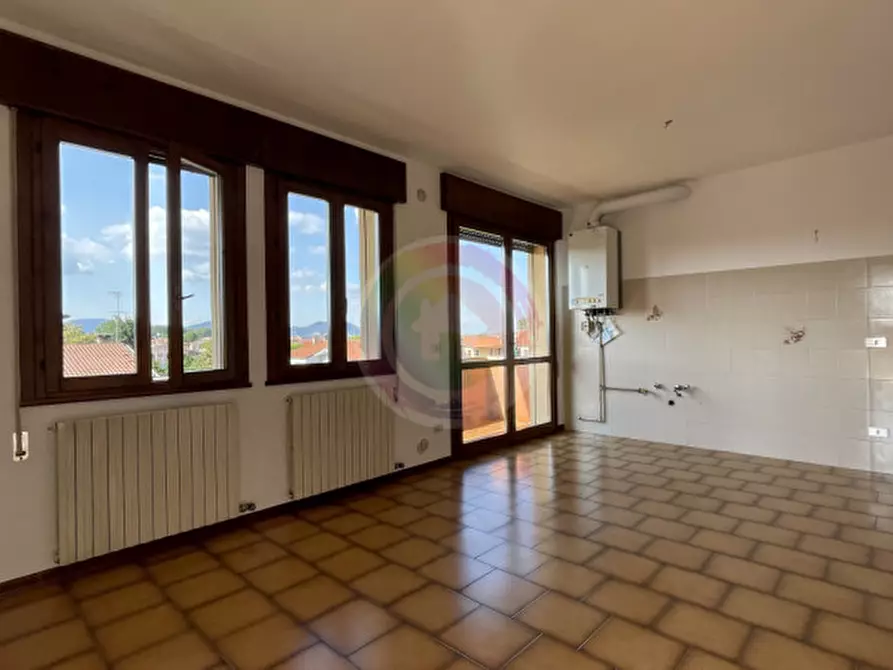 Immagine 3 di Appartamento in affitto  a Sant'elena