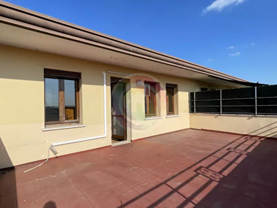 Immagine 5 di Appartamento in affitto  a Sant'elena